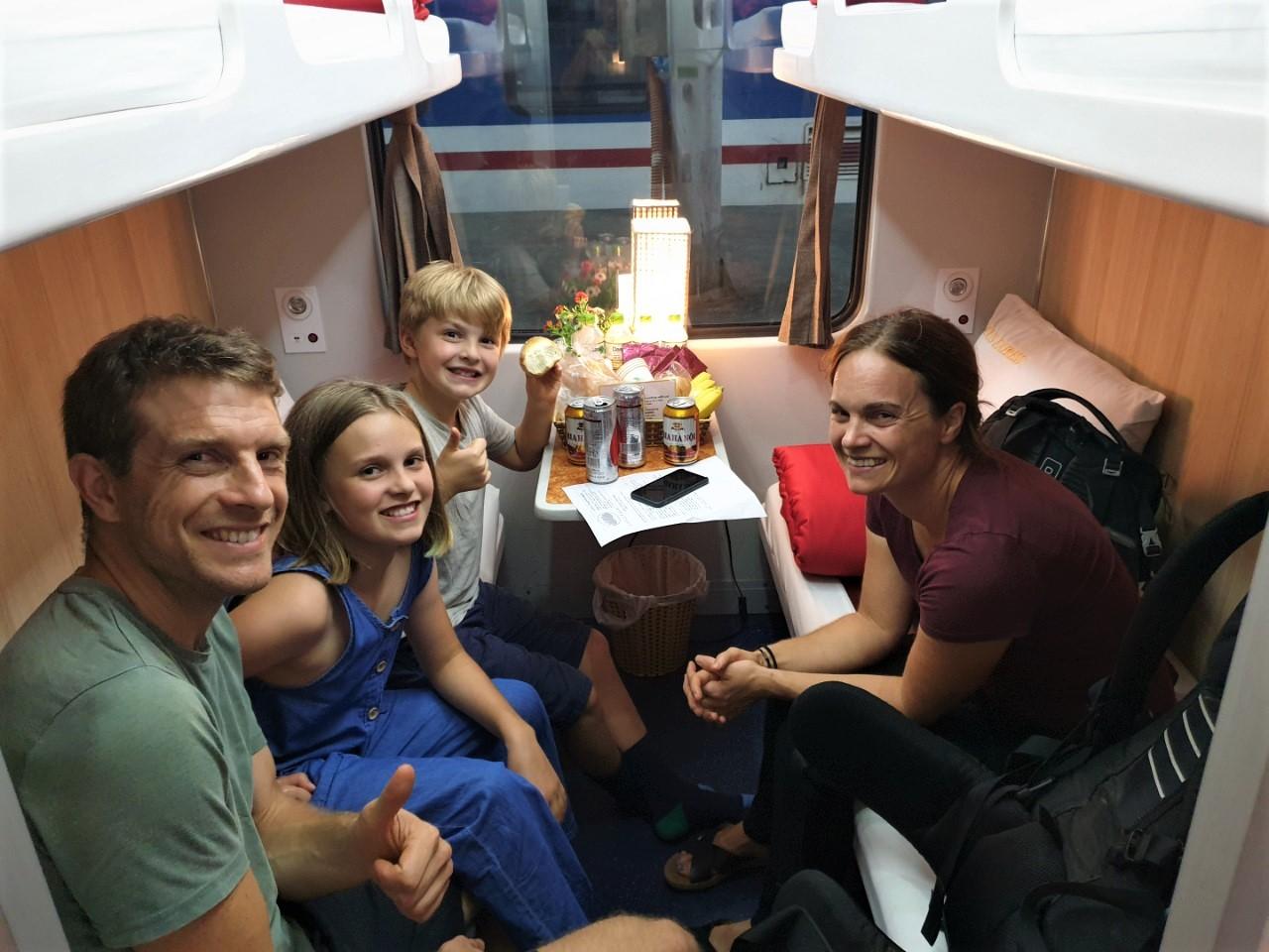 Hue - Ninh Binh on Lotus Train SE20 (20h40 – 08h59) (Deluxe 4 Berths, One Way)